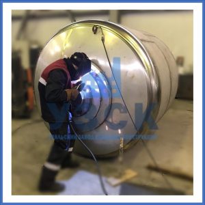 Купить баки и ёмкости из нержавеющей стали от завода УЗСК в Благовещенске